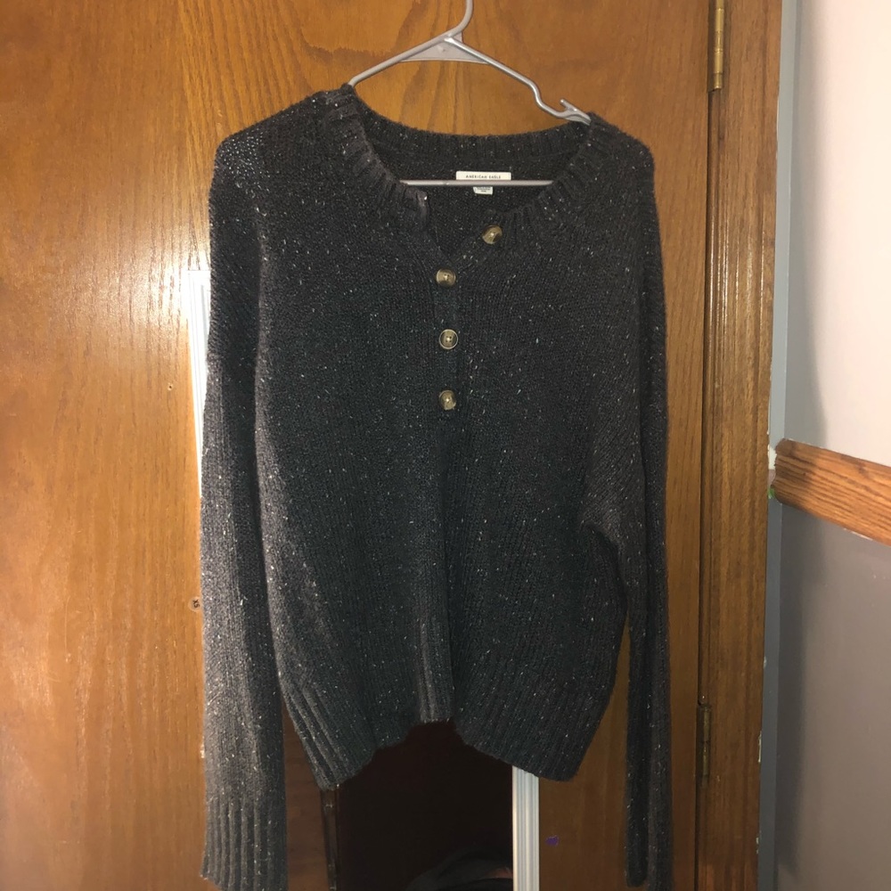 AMERICAN EAGLE SWEATER